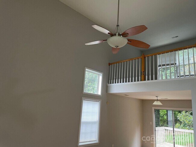 Building Photo - 15004 Annan Ct