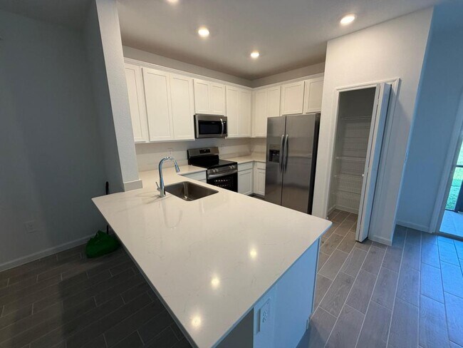 Building Photo - 3634 SE 37th Ave Rd