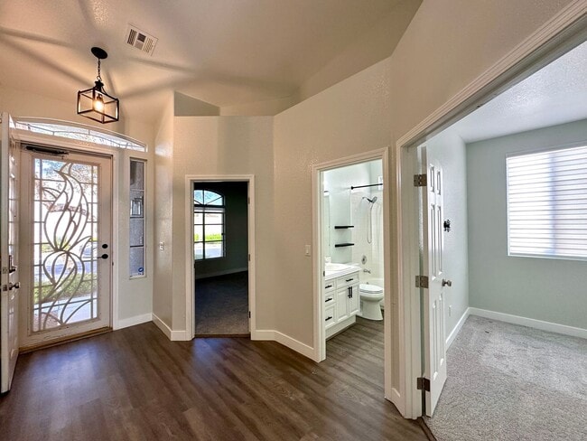 Building Photo - Aurora 4-By Pinnacle Homes