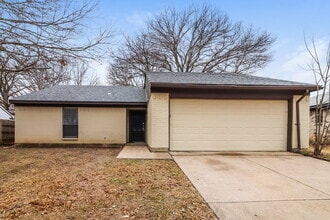 Building Photo - 1837 Heidelberg Dr