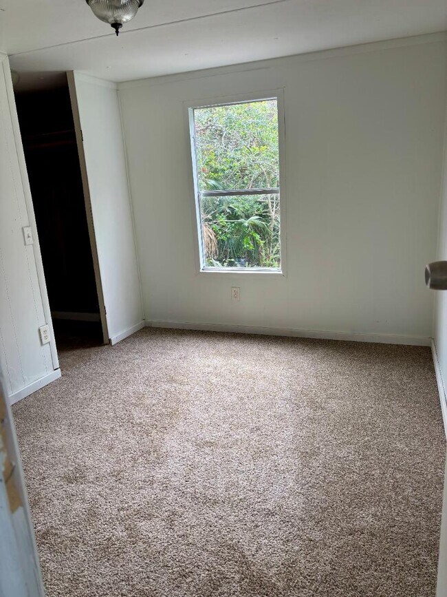 Foto del edificio - 12300 Phillips Ln