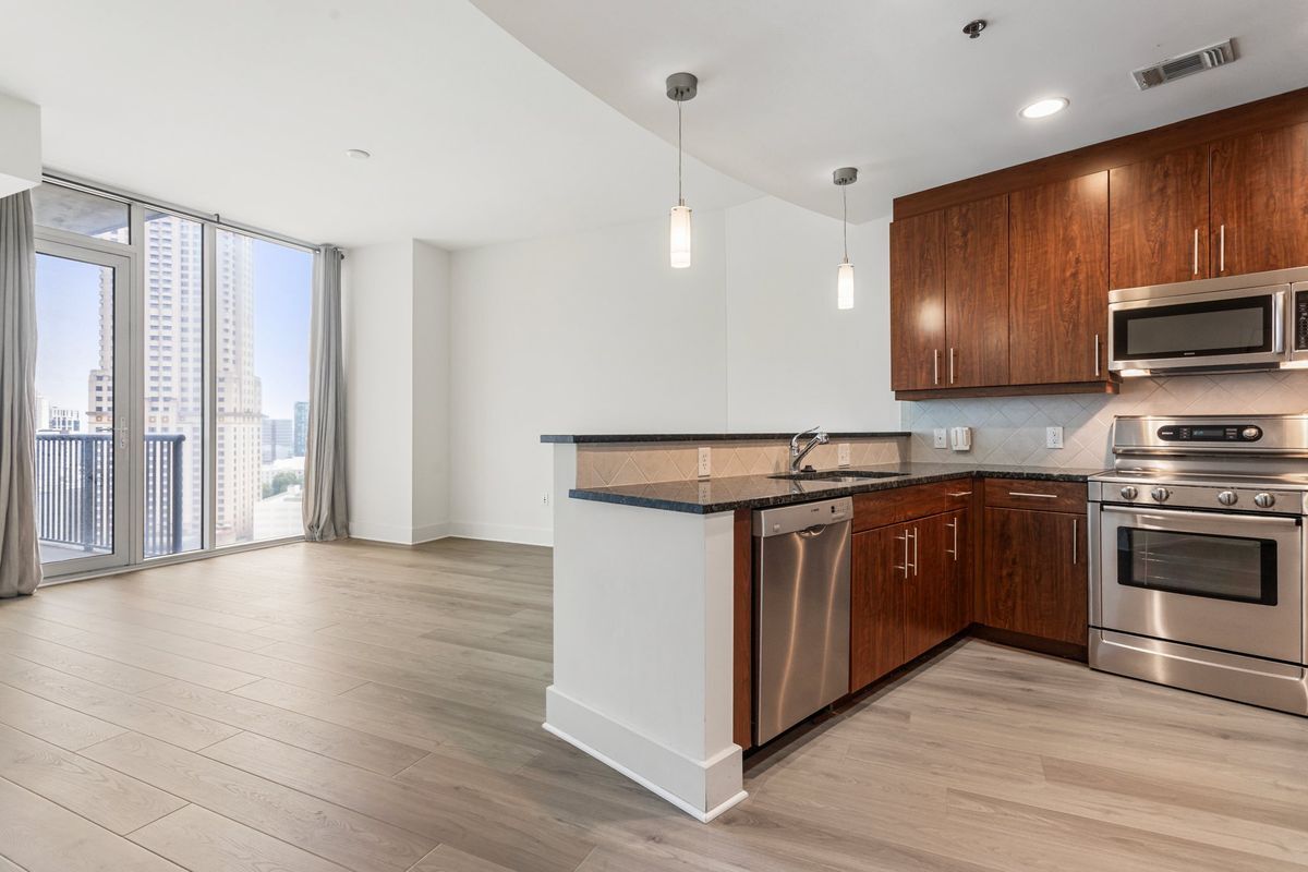 Foto principal - 1080 Peachtree St NE