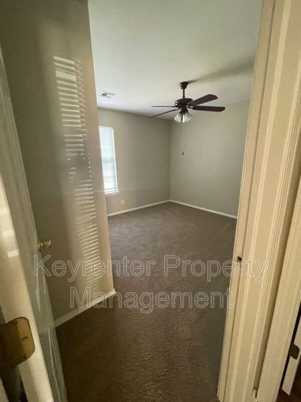 Building Photo - 6062 S 31st W Ave