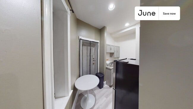 Building Photo - 4 Symphony Rd