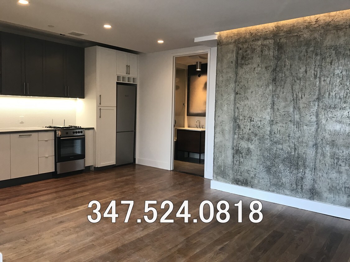 Primary Photo - 249 Ainslie St