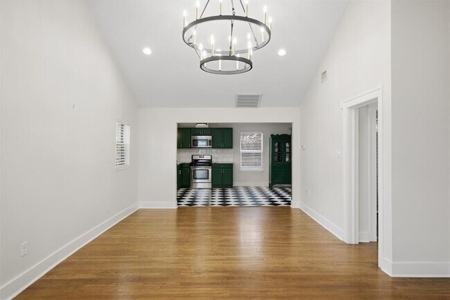 Foto del edificio - 2814 Oak Springs Dr