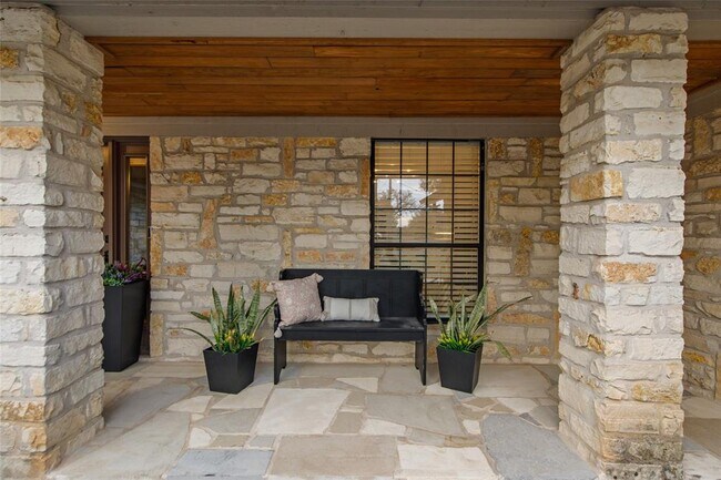 Foto del edificio - 701 W Esparada Dr