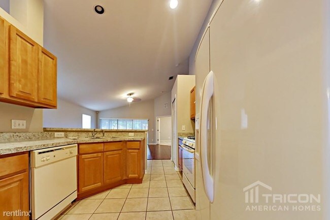 Building Photo - 3221 Summer Cruise Dr