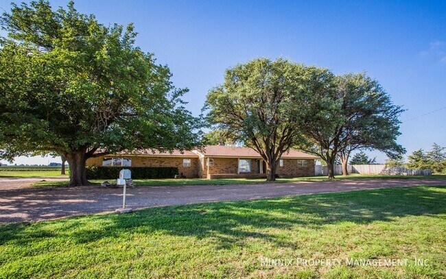 Foto del edificio - 6701 Woodrow Rd