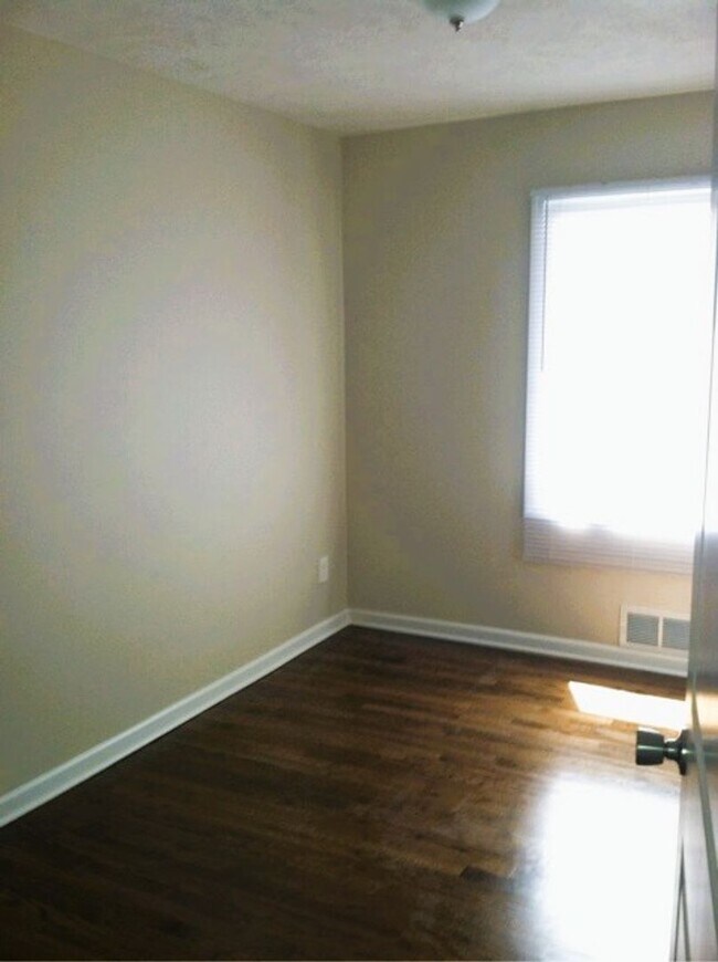 Foto del edificio - Beautiful Ralston 3 Bedroom Home Across from Park! Garage and fenced yard!