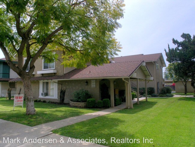 Foto del edificio - 1960-1966 Evergreen St