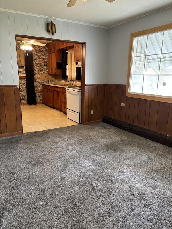 Primary Photo - 2163 S 17th St