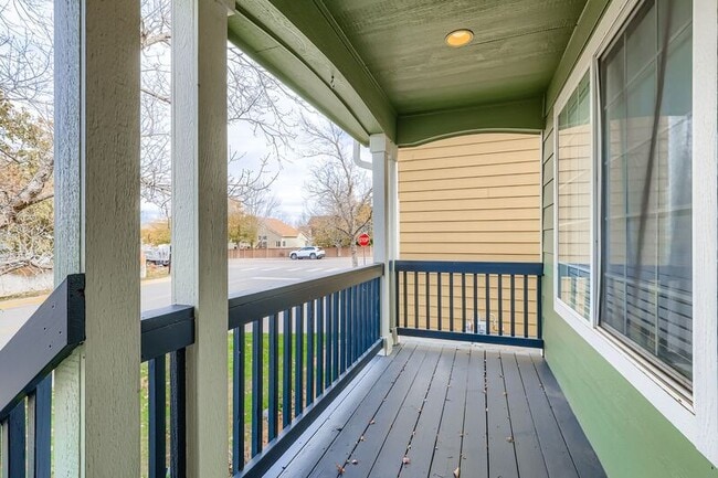 Photo - 1395 S Akron Way House