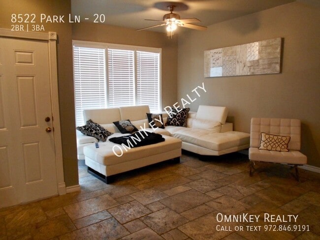 Foto del edificio - 8522 Park Ln