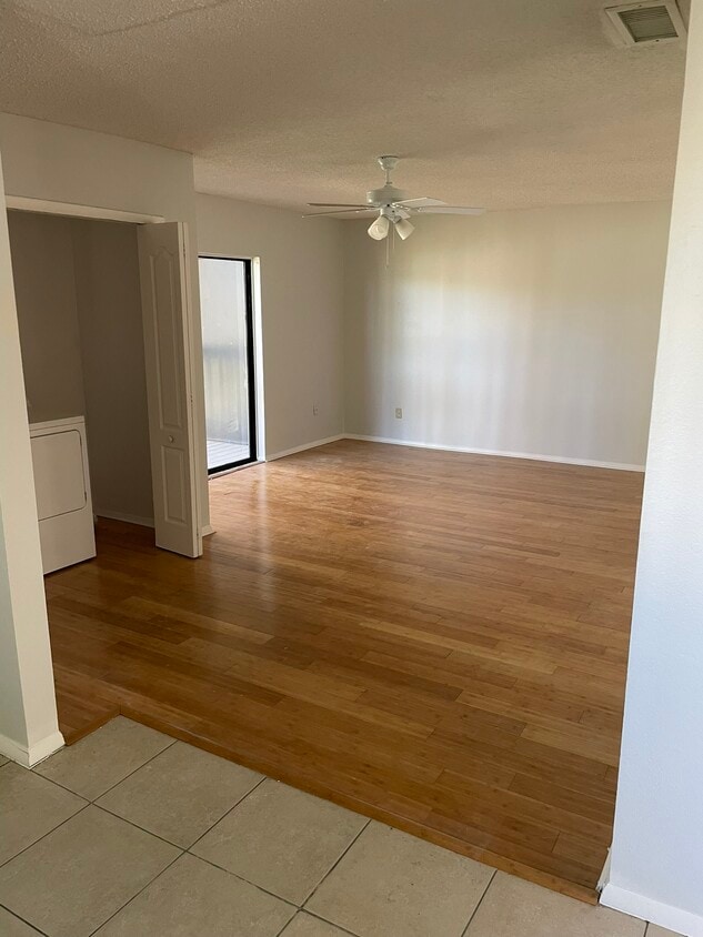 Primary Photo - 107 Springwood Cir