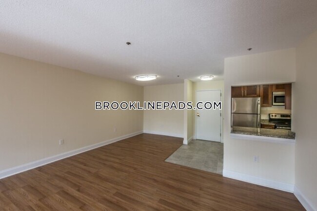 Building Photo - 1111 Beacon St