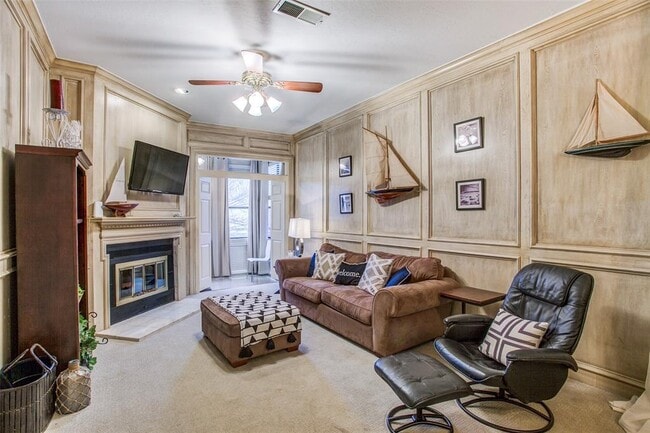 Building Photo - 456 Yacht Club Dr