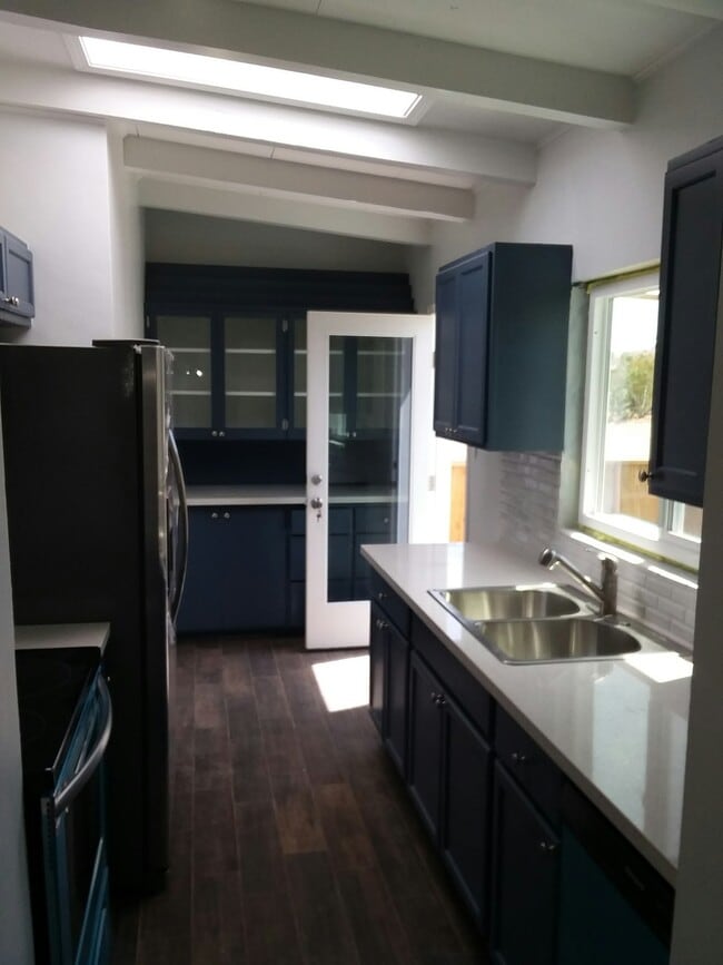 Building Photo - 74975 Serrano Dr