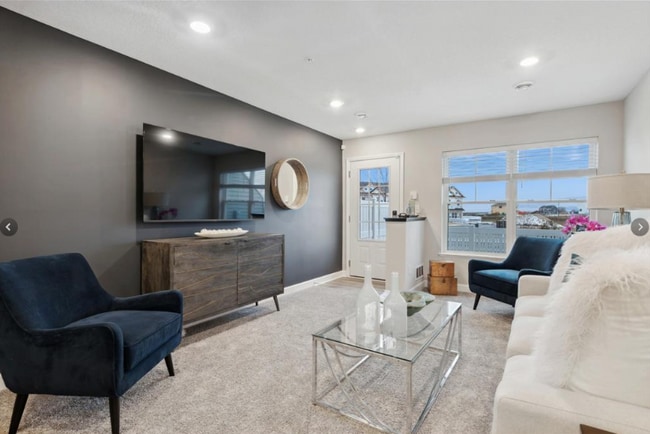 Foto del edificio - 14969 Archdale Ln