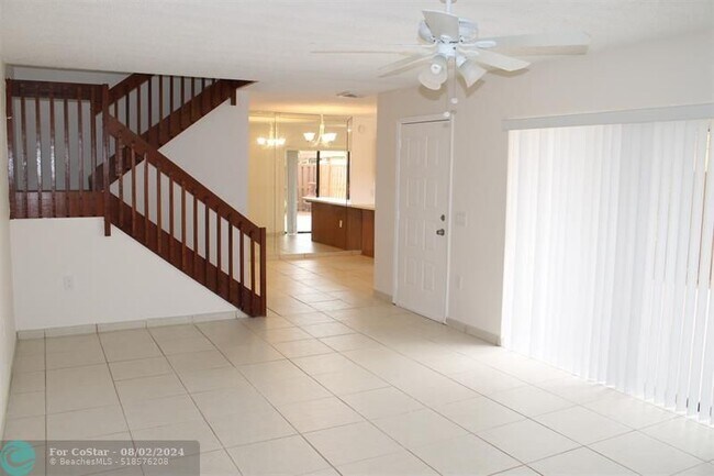 Building Photo - 4069 Wimbledon Dr