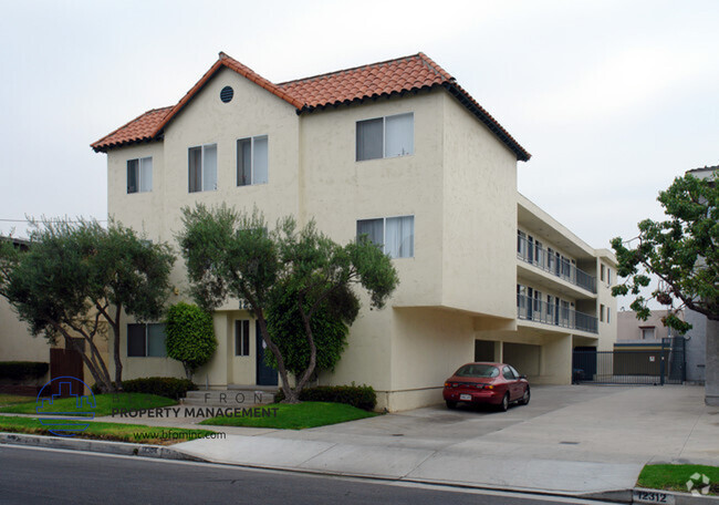 Building Photo - 12304 Grevillea Ave.