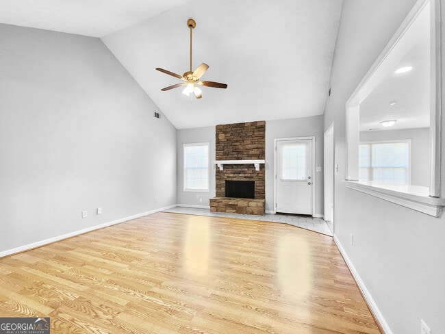 Foto del edificio - 25 Haywood Ct