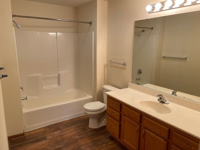 Interior Photo - Door Creek Apartments