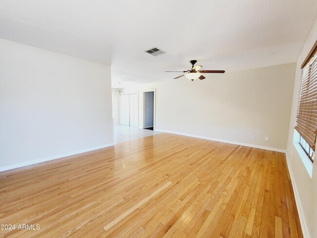 Building Photo - 6115 W Laredo St