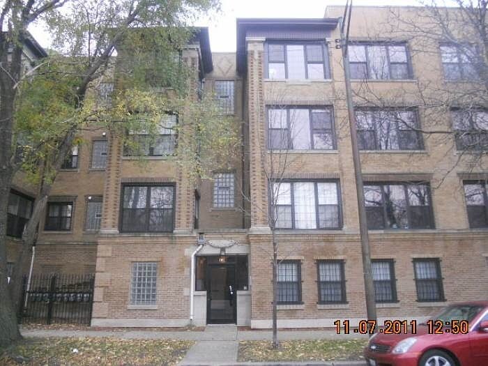 115 E 42nd St Unit 3E, Chicago, IL 60653 Room for Rent in Chicago, IL