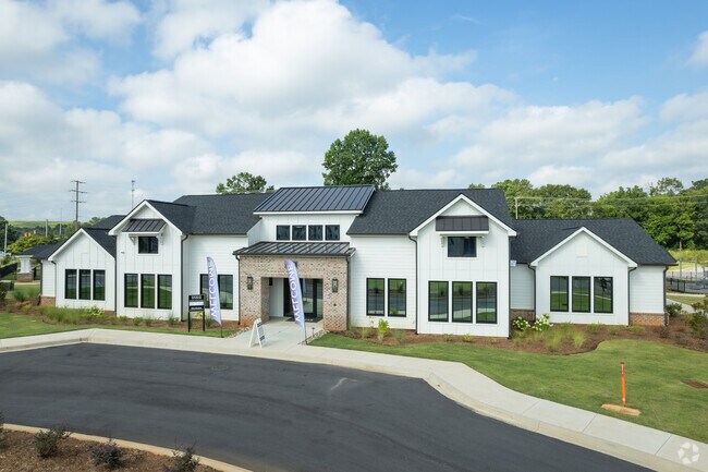 Casa club - Evolve New Hope Farm