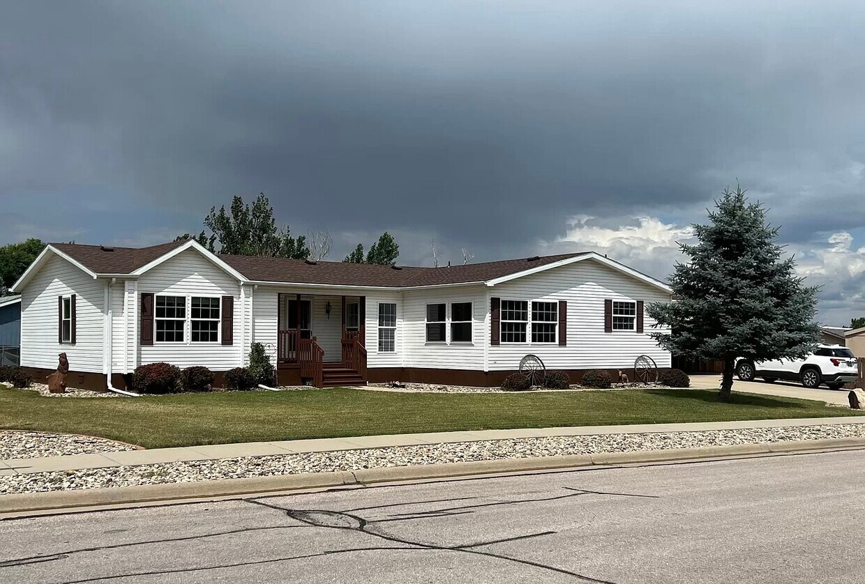 Primary Photo - 714 Northridge Dr
