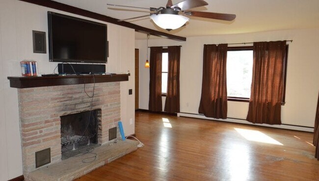 Foto del edificio - 1606 Sheridan Dr