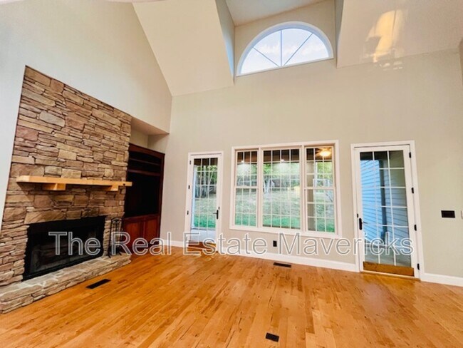 Foto del edificio - 784 New Home Loop
