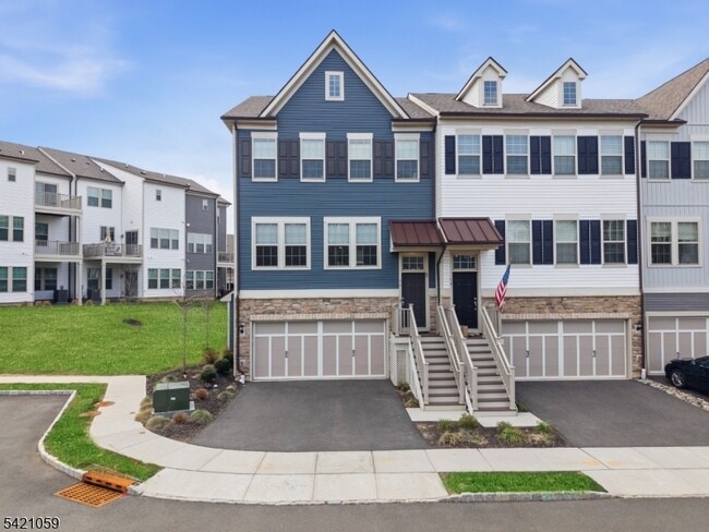 Building Photo - 12 Marigold Ct