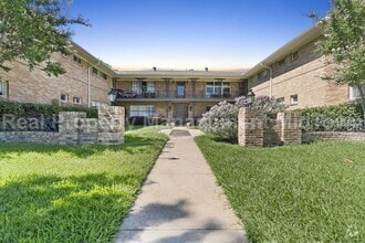 Building Photo - 6127 Bandera Ave