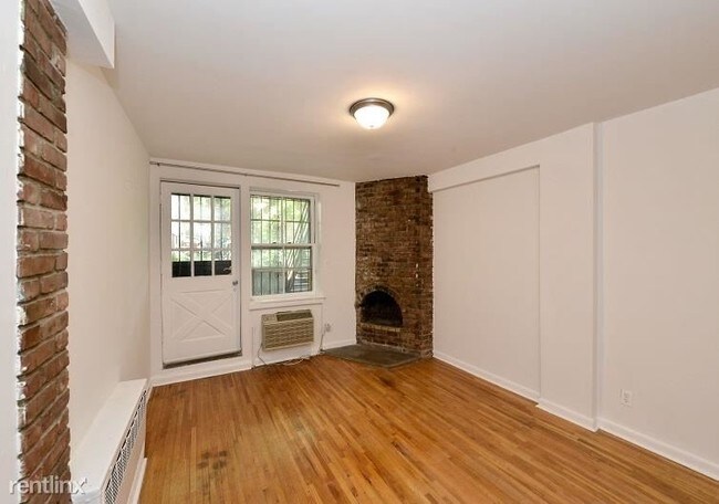 Foto del edificio - Studio, 1 bath  - 335 W 20th St