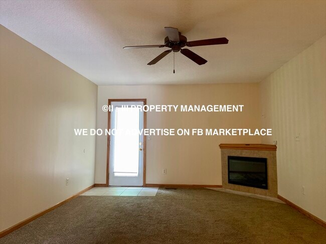 Foto del edificio - 5110 Hardy Ct