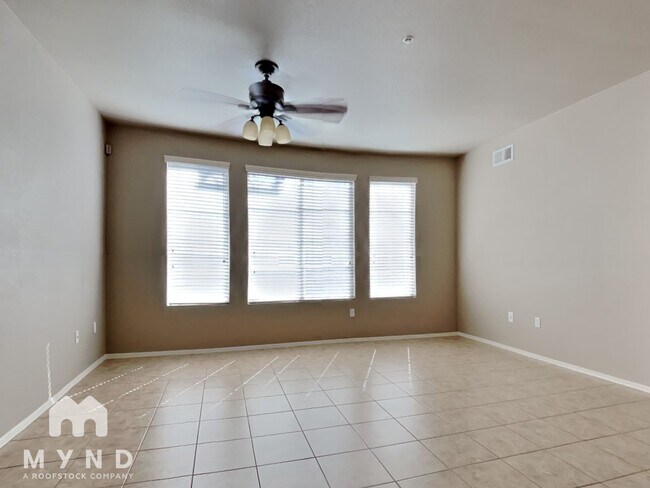 Foto del edificio - 280 S Evergreen Rd