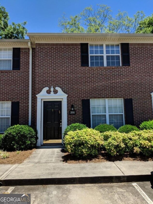 2898 Florence Dr, Gainesville, GA 30504 Townhome Rentals in