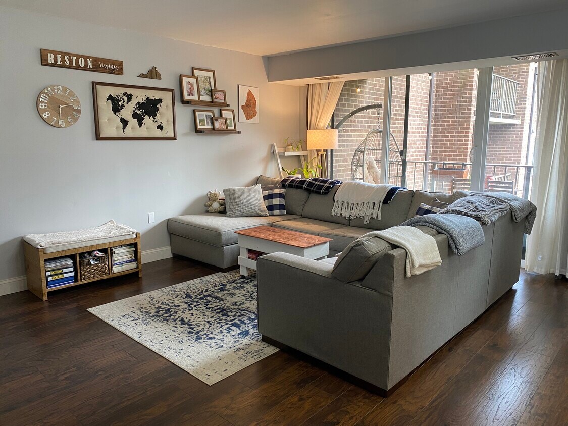 1405 Northgate Square Unit 21, Reston, VA 20190 Condo for Rent in