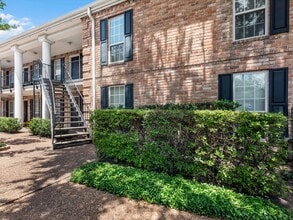 Building Photo - 6402 Del Monte Dr