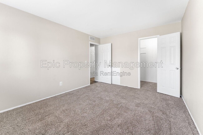Foto del edificio - 31471 Block St