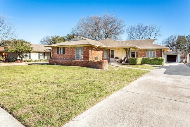 Foto del edificio - 6520 St Moritz Ave