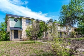 Building Photo - 415 Bryn Mawr Dr