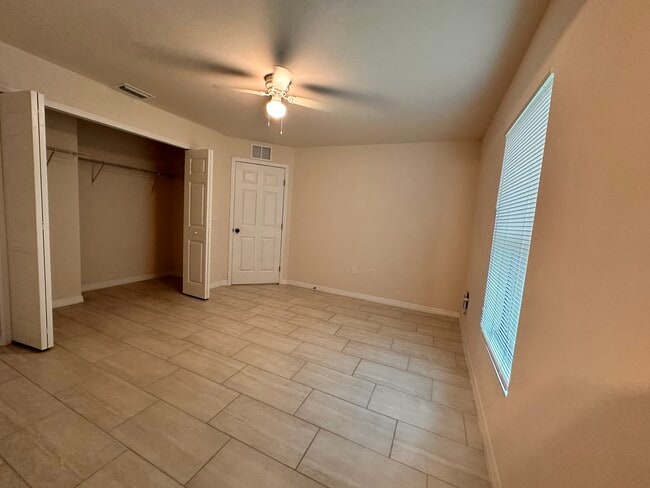 Foto del edificio - 1020 NE 15th Ln