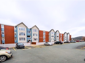 Building Photo - 153 Forest Rd