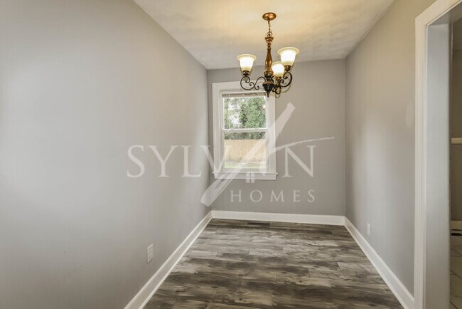 Foto del edificio - Pretty 4BR 2BA Home