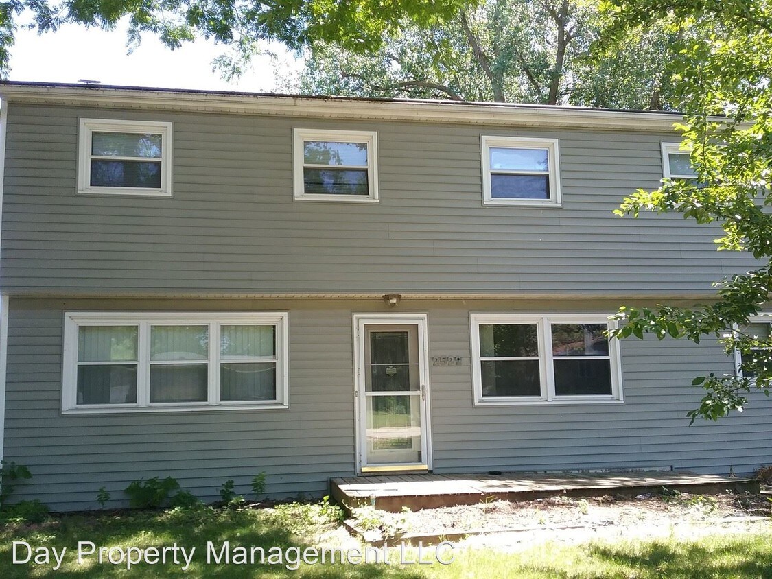 Primary Photo - 2522-2522A Barbara Ave