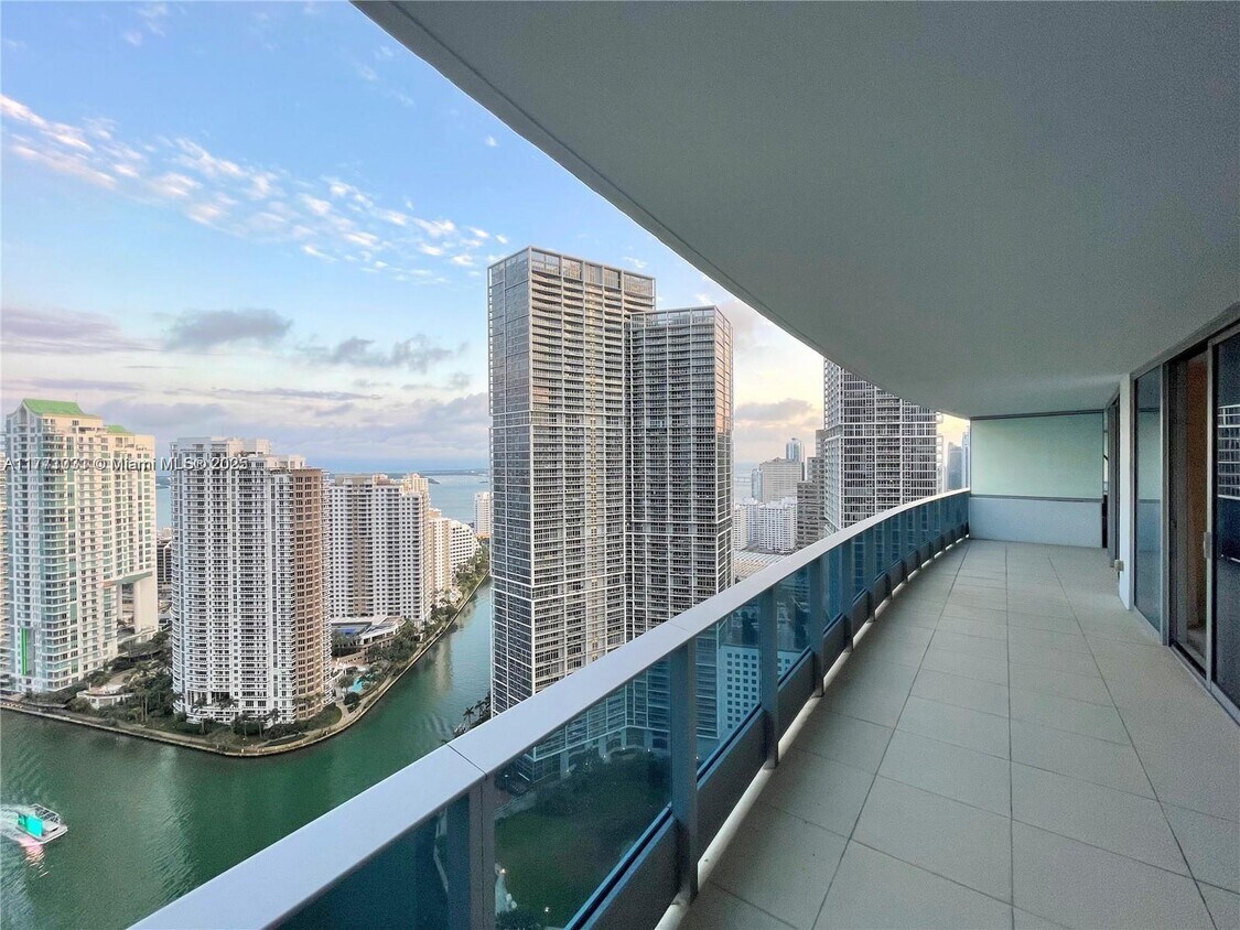Foto principal - 200 Biscayne Blvd Way