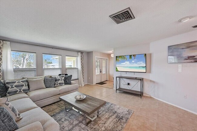 Foto del edificio - 10 Stone Mountain Blvd